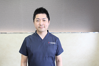 塩崎 秀弥 副院長